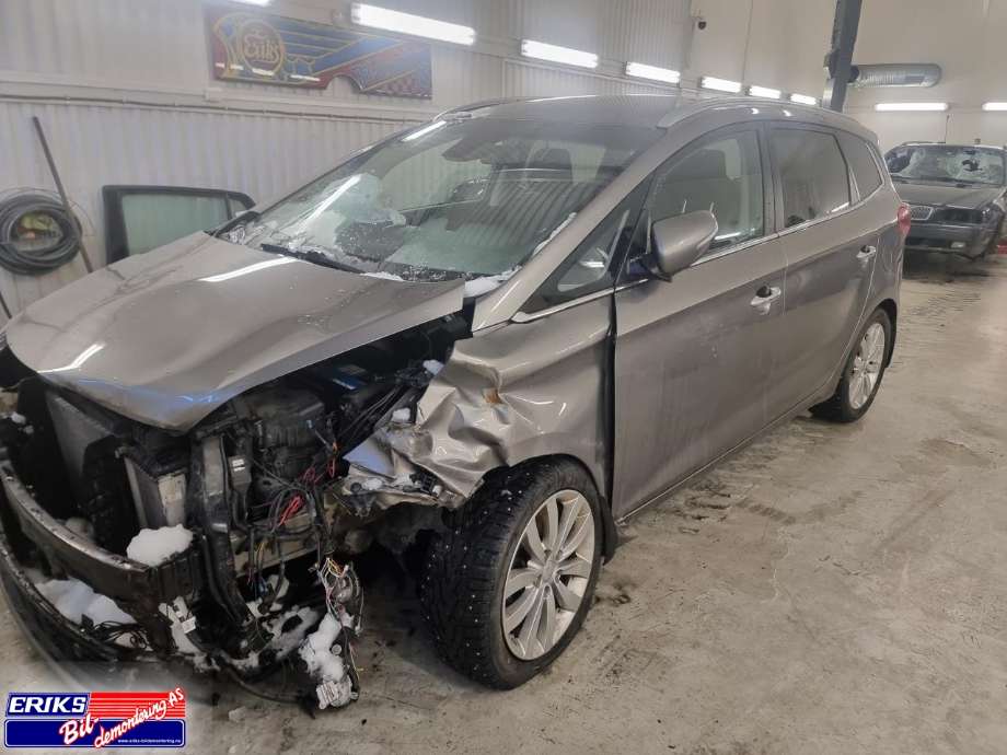 Kia Carens 2013-2018 Type III , Motorkode: D4FD-6IL, Girkassekode: U31R