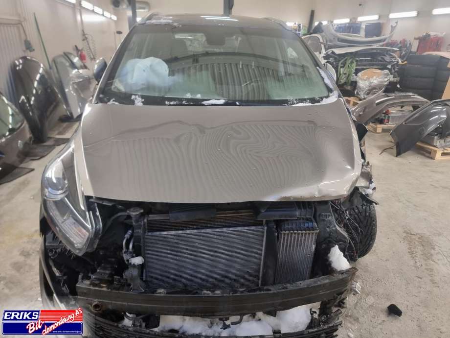 Kia Carens 2013-2018 Type III , Motorkode: D4FD-6IL, Girkassekode: U31R