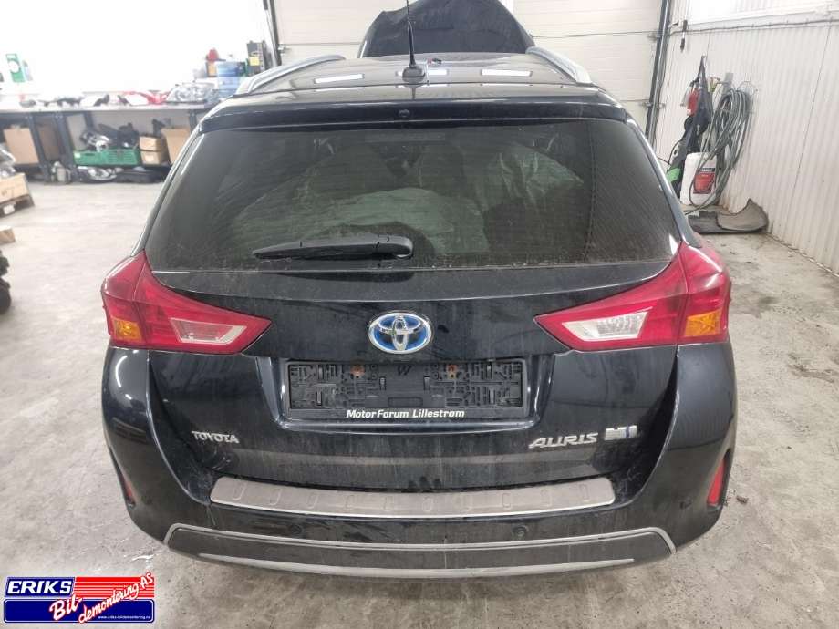 Toyota Auris 2013-2015 (Type II, Fase 1) , Motorkode: 2ZR-FXE, Girkassekode: 