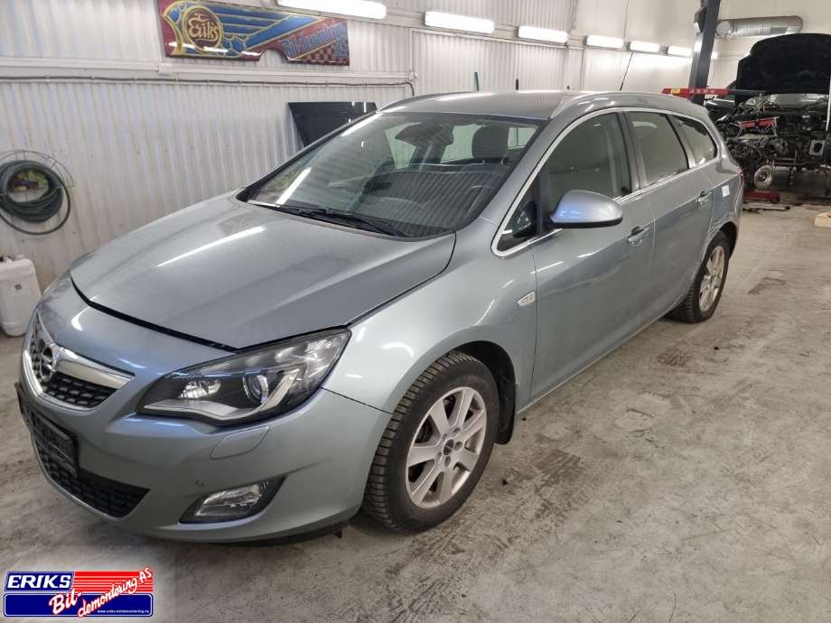 Opel Astra J 2010-2015 , Motorkode: A17DTR, Girkassekode: 