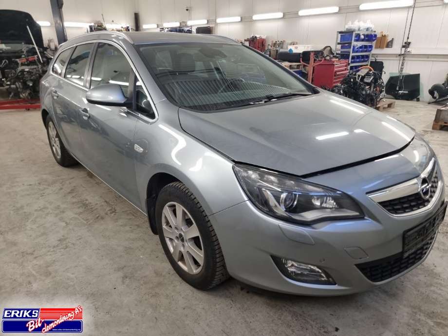 Opel Astra J 2010-2015 , Motorkode: A17DTR, Girkassekode: 