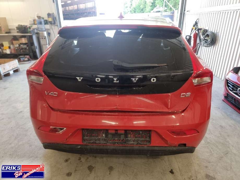 Volvo V40 2012-2019 , Motorkode: D4162T, Girkassekode: 