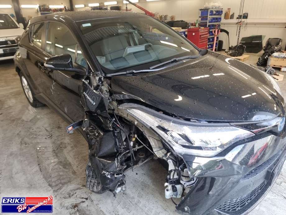 Toyota C-HR 2016-->> , Motorkode: 2ZR-FXE|1NM, Girkassekode: 