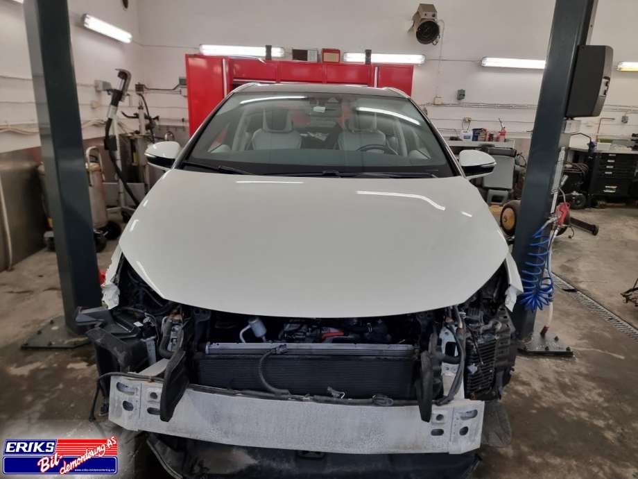 Toyota Mirai 2016-->> , Motorkode: 4JM, Girkassekode: 