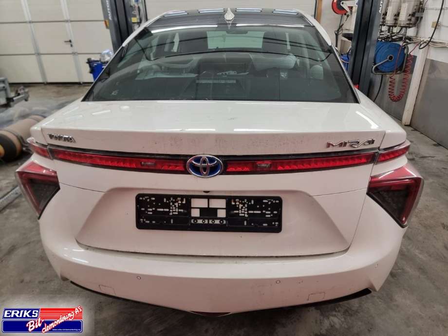Toyota Mirai 2016-->> , Motorkode: 4JM, Girkassekode: 