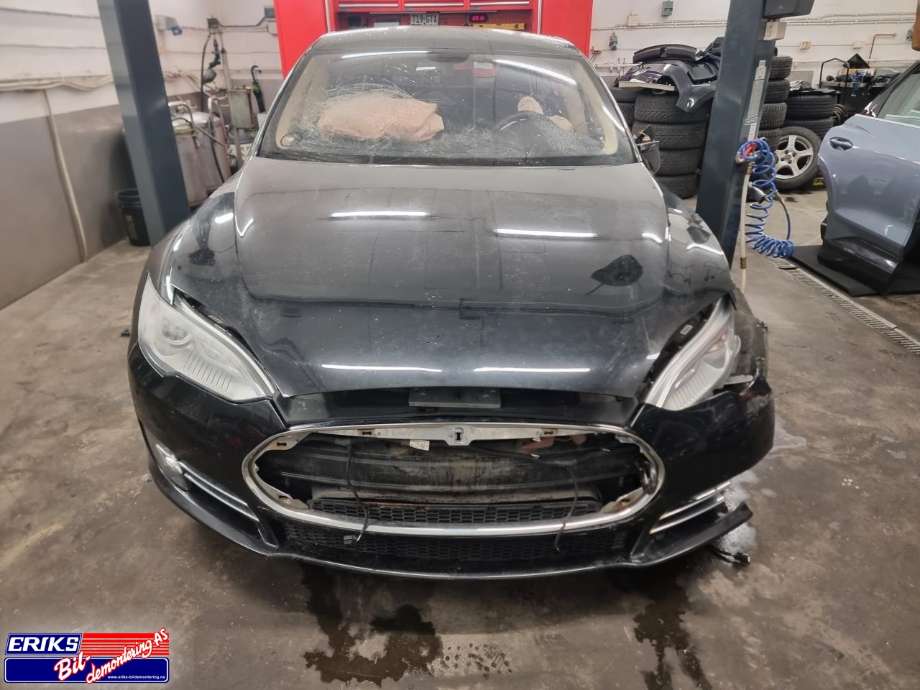 Tesla Model S 2013-2016 (Fase 1) , Motorkode: L1S, Girkassekode: 