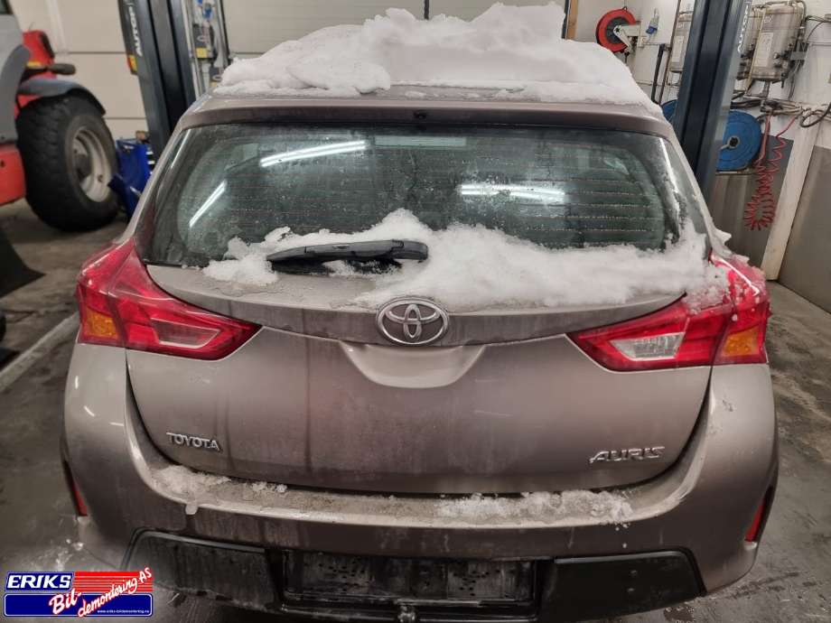 Toyota Auris 2013-2015 (Type II, Fase 1) , Motorkode: 1NR-FE, Girkassekode: 3030002310