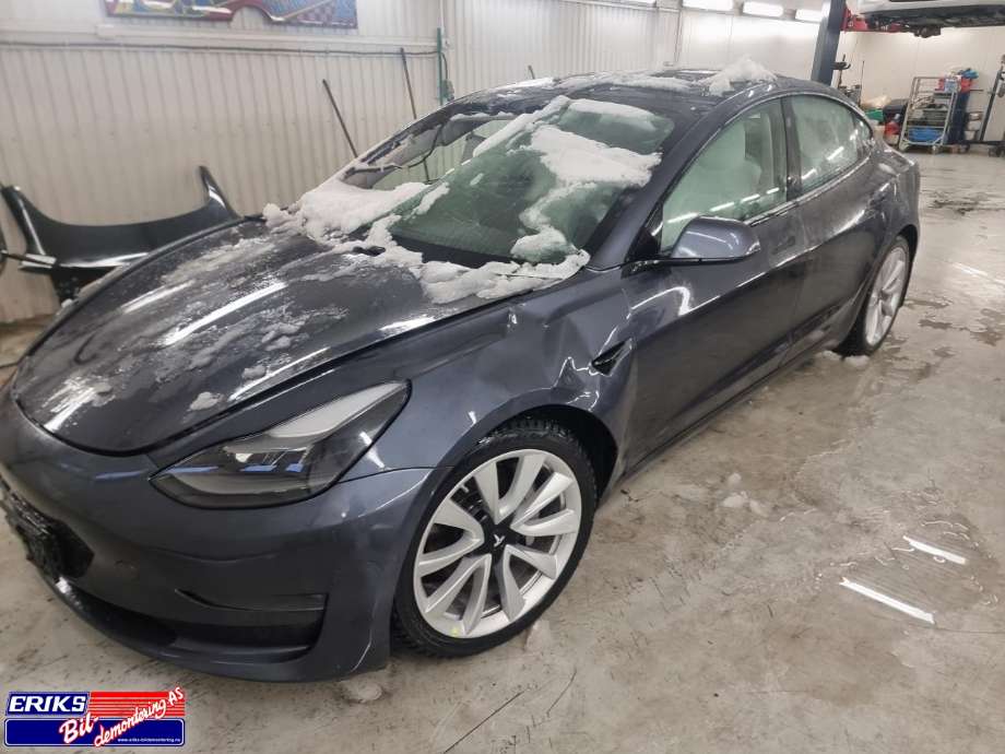 Tesla Model 3, 2018-2023 (Fase 1)  delebil , Motorkode: 3D3|3D5
