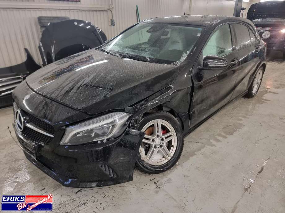Mercedes A-Klasse 2012-2018 (W176) (W176), Motorkode: 270910, Girkassekode: 724002