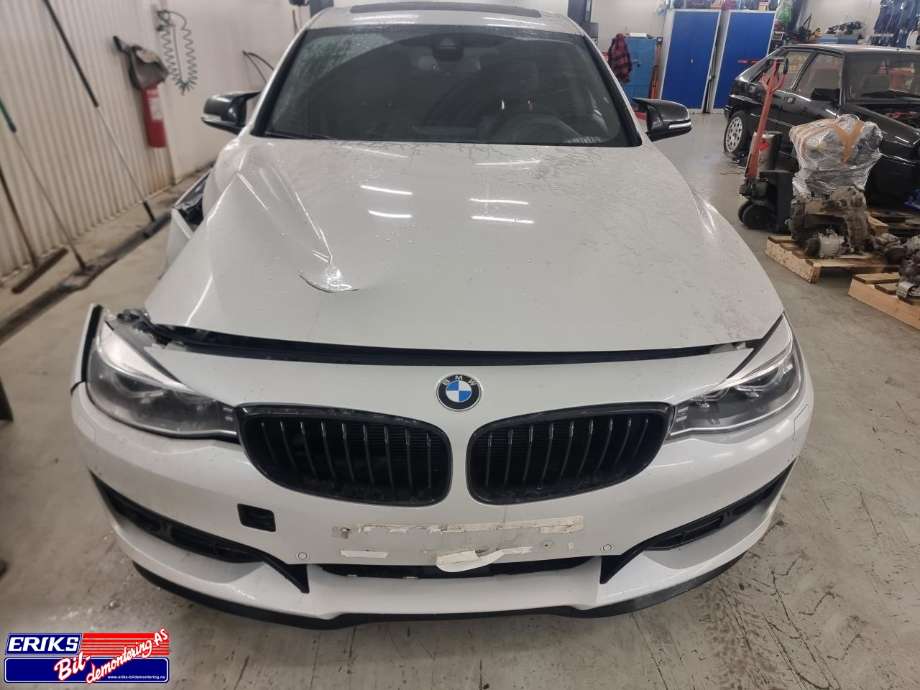 BMW 3-Serie 2012-2018 (F30/F31/F34) (F30/F31/F34), Motorkode: N20B20B, Girkassekode: GA8HP45Z - XDY