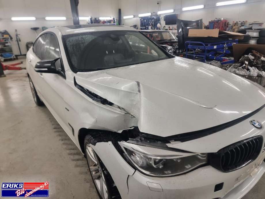 BMW 3-Serie 2012-2018 (F30/F31/F34) (F30/F31/F34), Motorkode: N20B20B, Girkassekode: GA8HP45Z - XDY