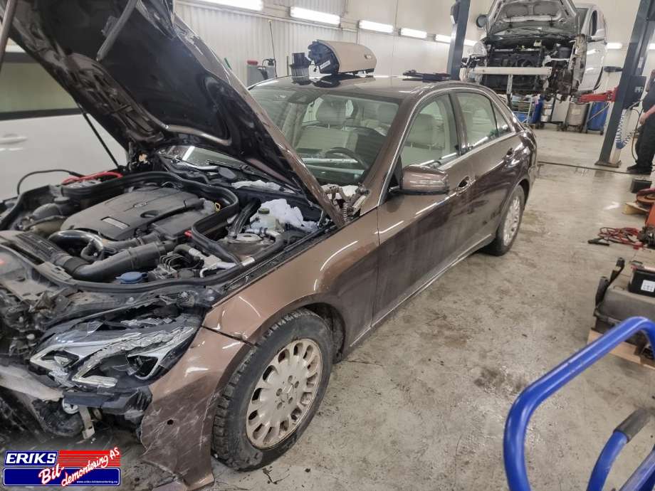 Mercedes E-Klasse 2013-2016 (Fase 2) (W212) (W212), Motorkode: 274920 M 274.920, Girkassekode: 72299505
