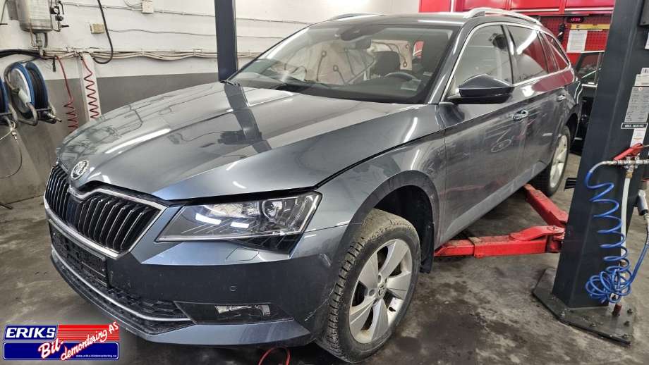 Škoda Superb 2015-->> (Type III) , Motorkode: CZEA, Girkassekode: SMR