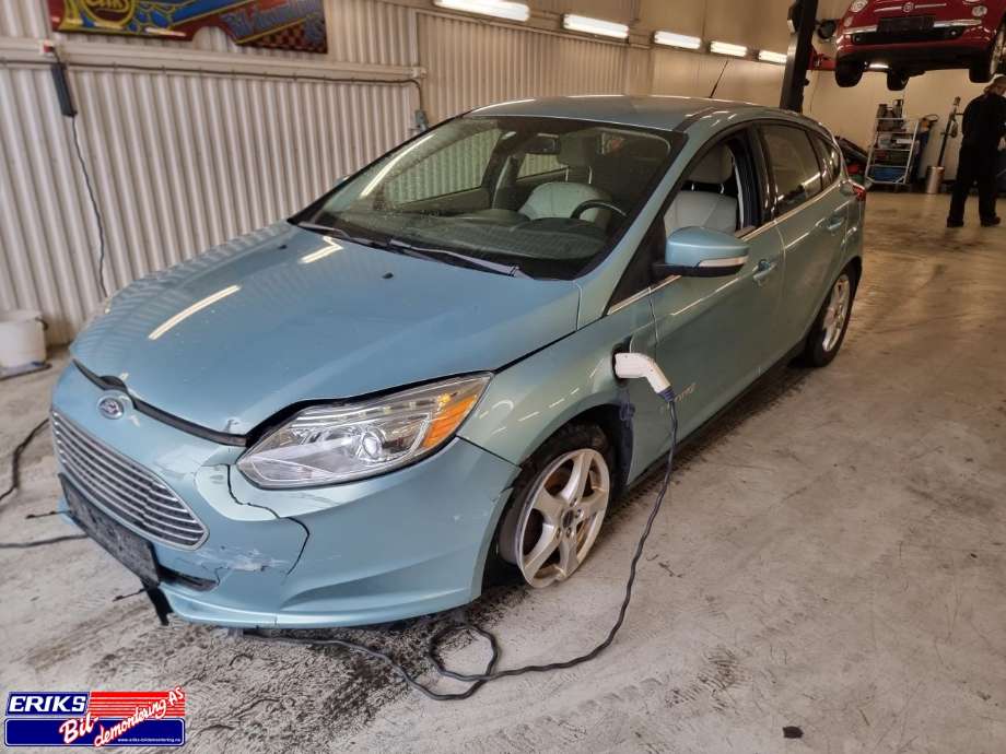 Ford Focus 2011-2014 (Type III, Fase 1) , Motorkode: , Girkassekode: