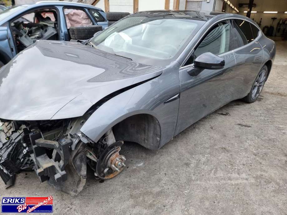 XPeng P7 2021-->> , Motorkode: TZ220XS529 OG TZ220XS701, Girkassekode: 