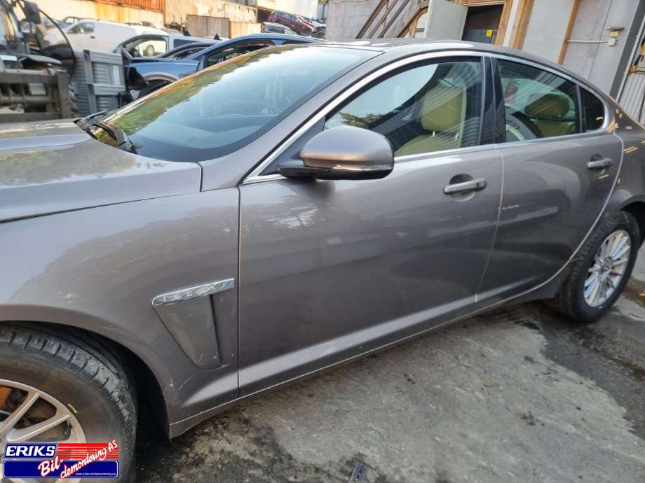 Jaguar XF 2008-2015 (X250) (X250), Motorkode: 224DT, Girkassekode: C2Z13929