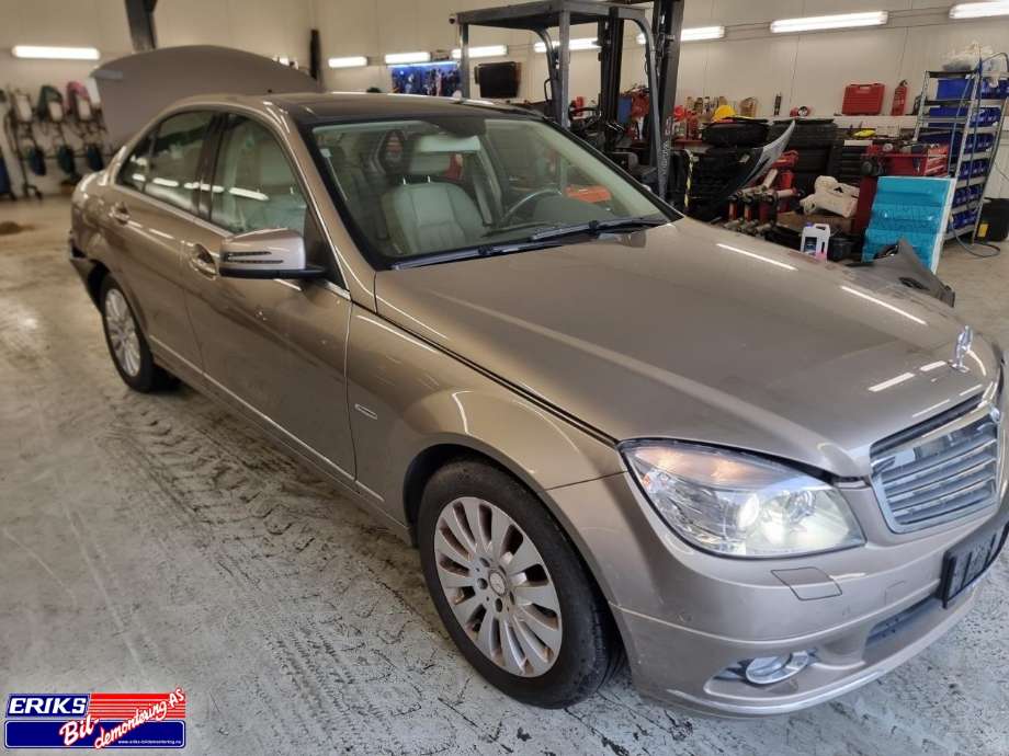 Mercedes C-Klasse 2007-2011 (Fase 1) (W204) (W204), Motorkode: 271952 M 271.952, Girkassekode: 