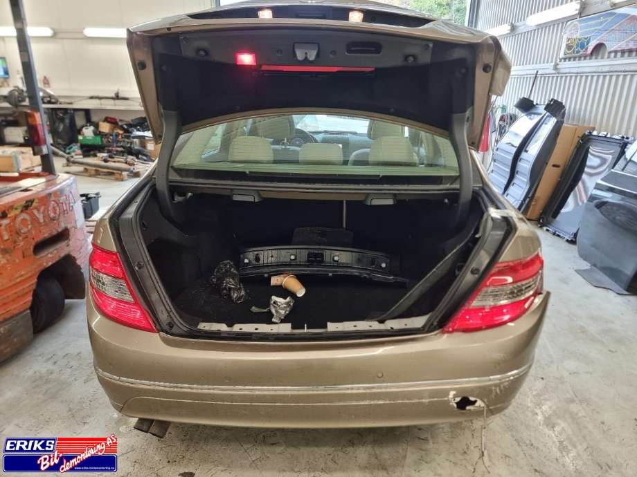 Mercedes C-Klasse 2007-2011 (Fase 1) (W204) (W204), Motorkode: 271952 M 271.952, Girkassekode: 