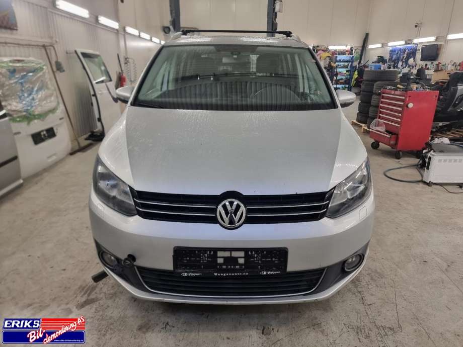 VW Touran 2010-2015 (Type I, Fase 3) , Motorkode: CFJB, Girkassekode: PQK