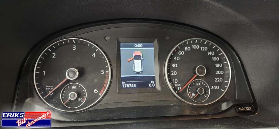 VW Touran 2010-2015 (Type I, Fase 3) delebil , Motorkode: CAYC, Girkassekode: MLE
