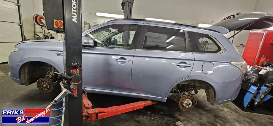 Mitsubishi Outlander 2012-2015 (Type III, Fase 1) delebil , Motorkode: 4B11| S61| Y61, Girkassekode: 