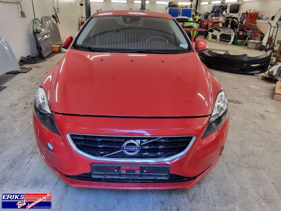Volvo V40 2012-2019 delebil , Motorkode: D4162T, Girkassekode: 