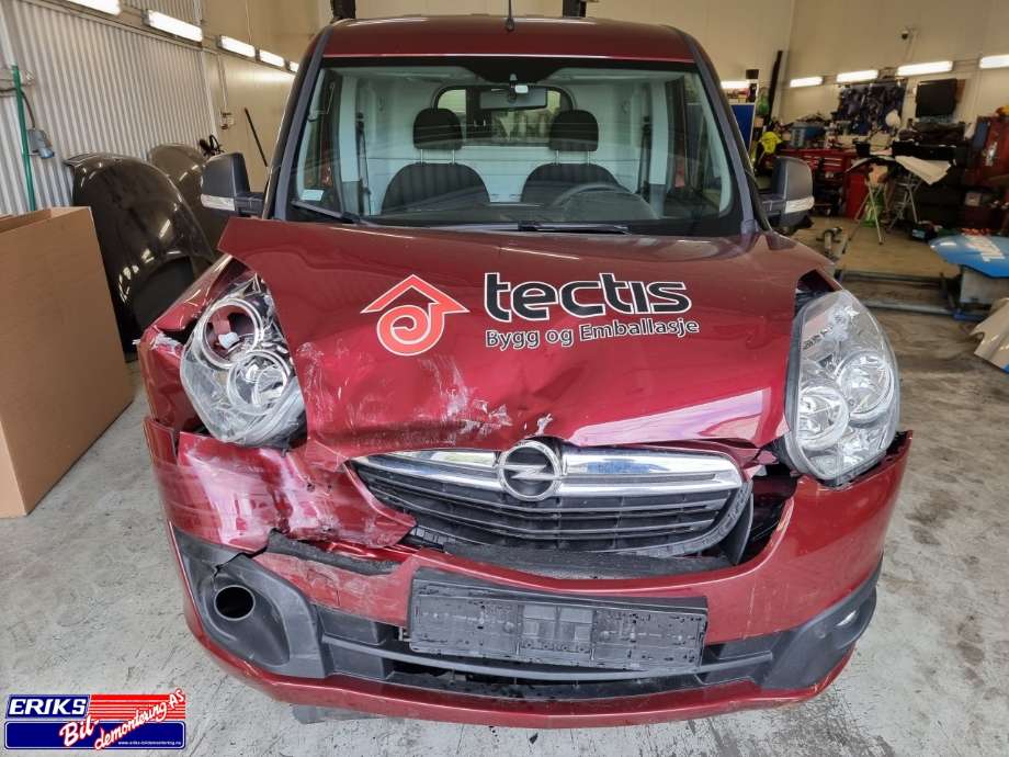 Opel Combo D 2012-2018 , Motorkode: 330A1000, Girkassekode: MML