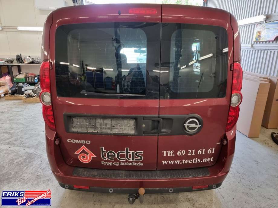 Opel Combo D 2012-2018 , Motorkode: 330A1000, Girkassekode: MML