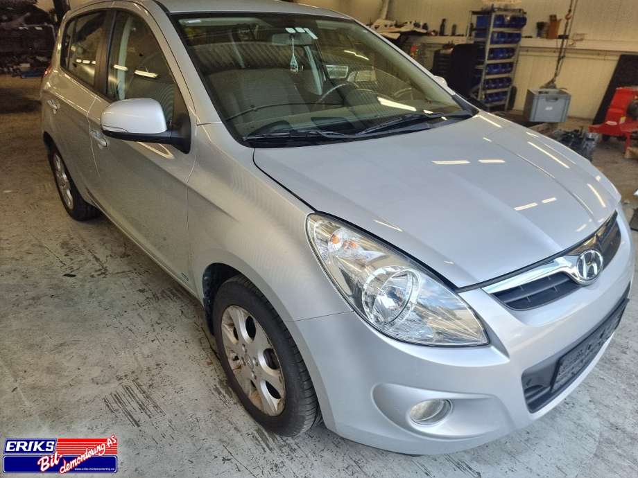 Hyundai i20 2009-2014 (Type I) , Motorkode: D4FC-FL, Girkassekode: 