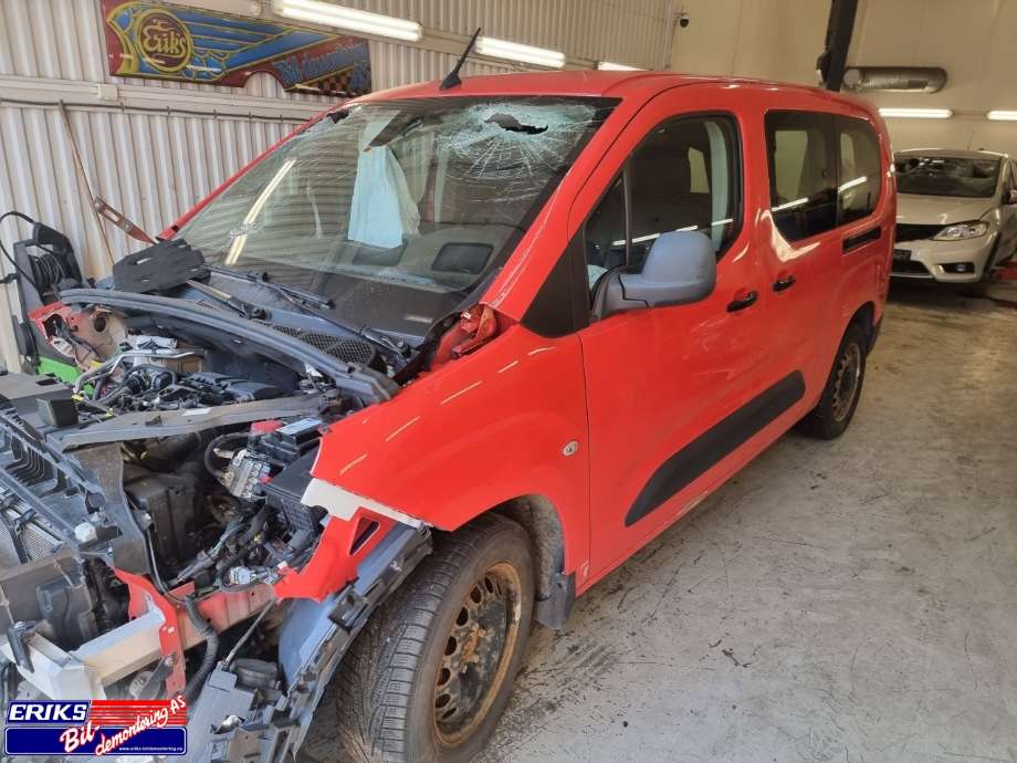 Peugeot Partner, 2019->> (Type III)  delebil , Motorkode: YHZ YH01, Girkassekode: 98 279 622 80
