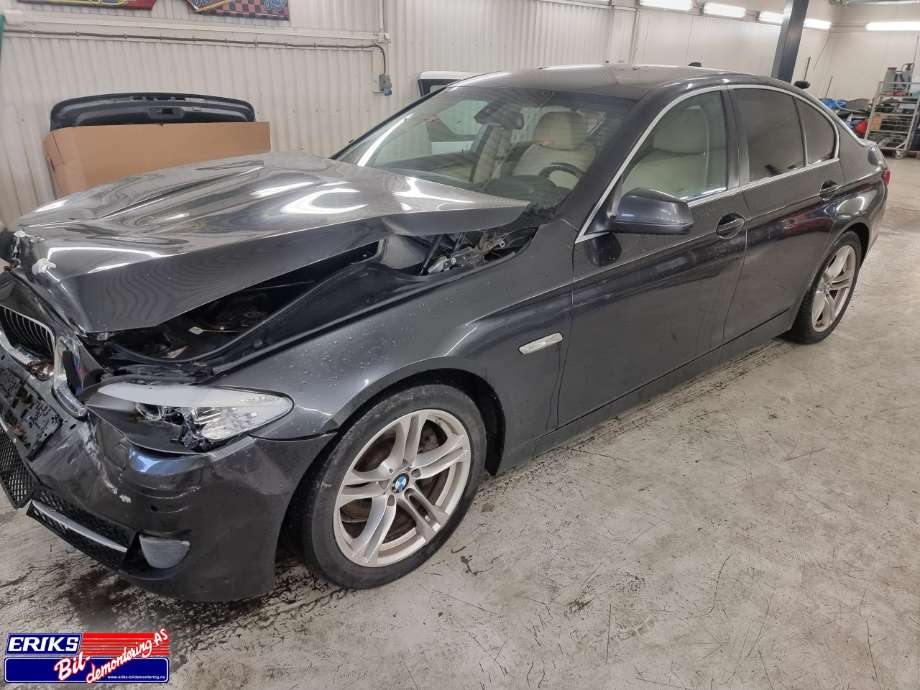 BMW 5-Serie 2010-2017 (F10/F11) (F10/F11), Motorkode: N47D20C, Girkassekode: 24 00 7 626 098