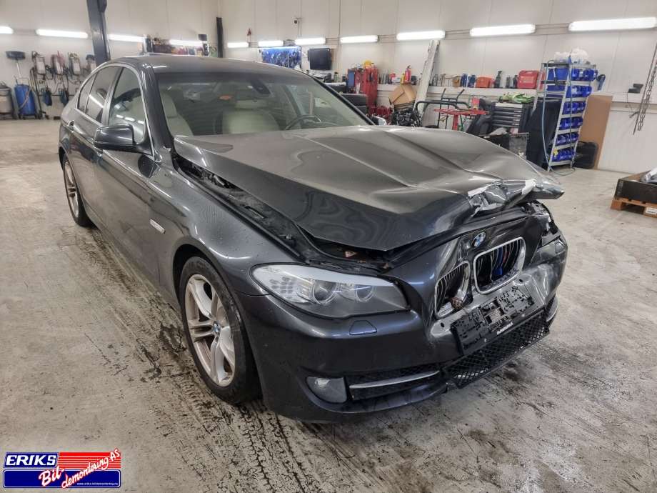 BMW 5-Serie 2010-2017 (F10/F11) (F10/F11), Motorkode: N47D20C, Girkassekode: 24 00 7 626 098