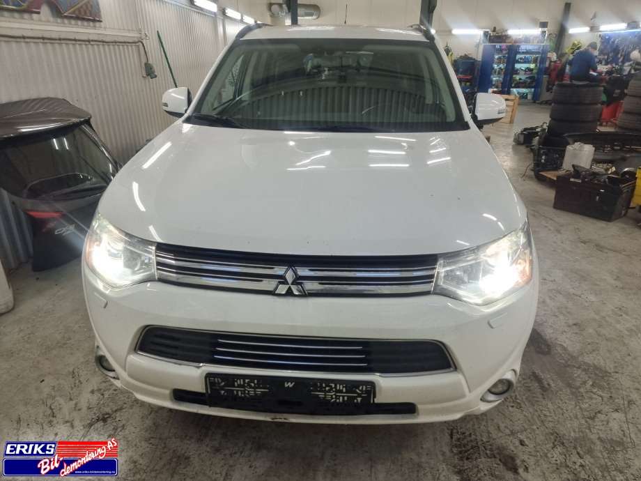 Mitsubishi Outlander 2012-2015 (Type III, Fase 1) , Motorkode: 4B11, Girkassekode: 