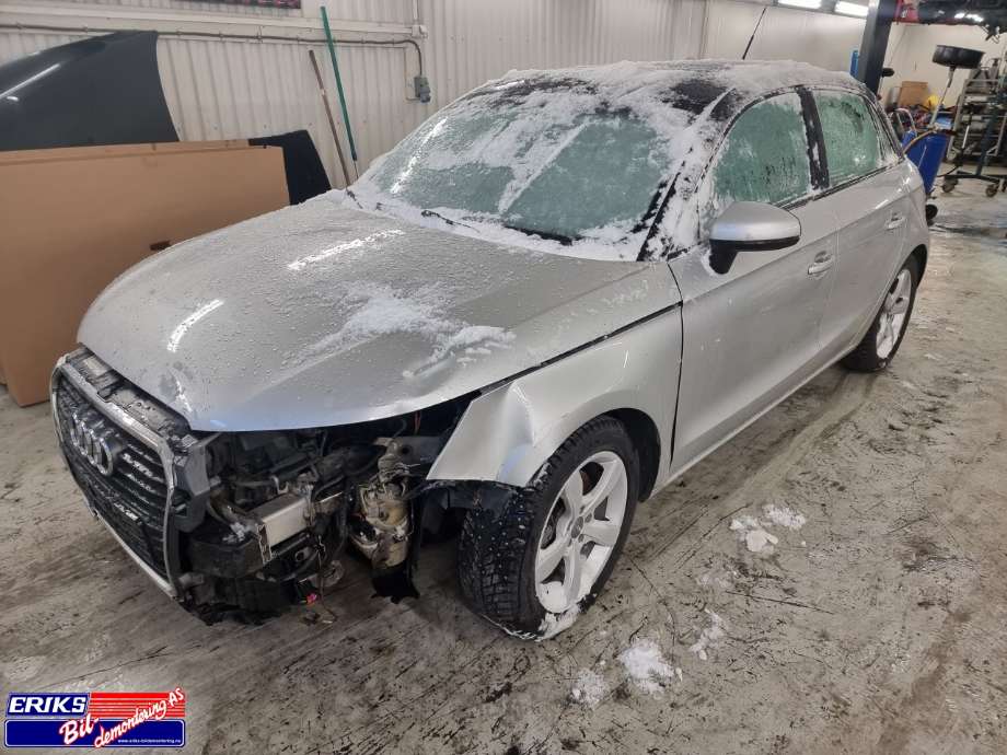 Audi A1, 2010-2014 (Type I, Fase 1)  delebil , Motorkode: CAXA, Girkassekode: NQL