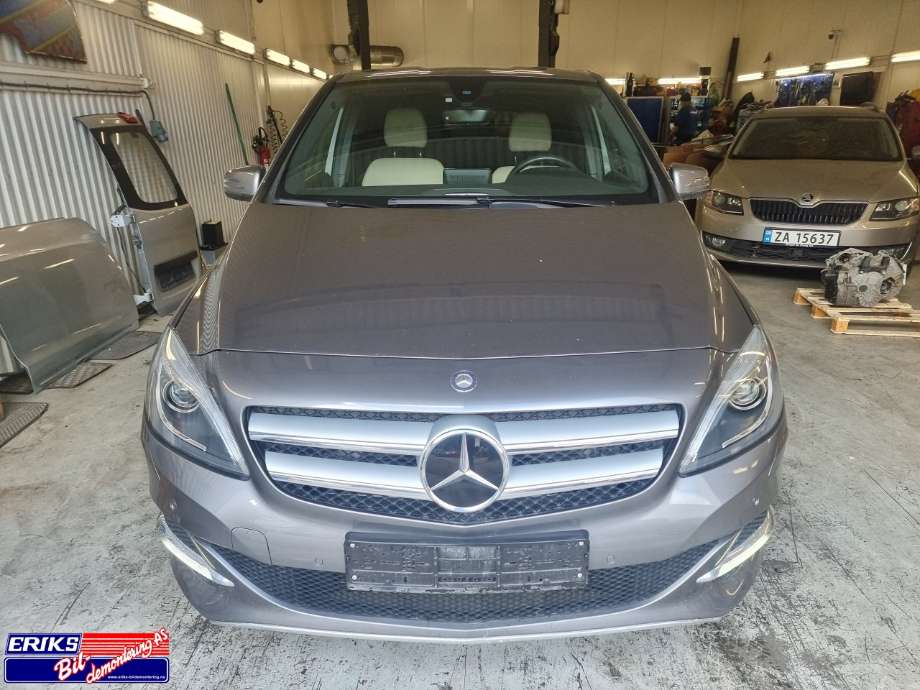 Mercedes B-Klasse, electric drive 2014-2018 (W242) (W242), Motorkode: EM0004, Girkassekode: 