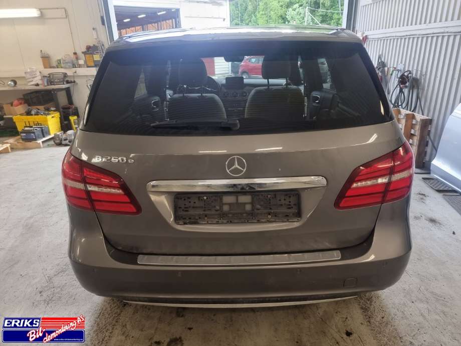 Mercedes B-Klasse, electric drive 2014-2018 (W242) (W242), Motorkode: EM0004, Girkassekode: 