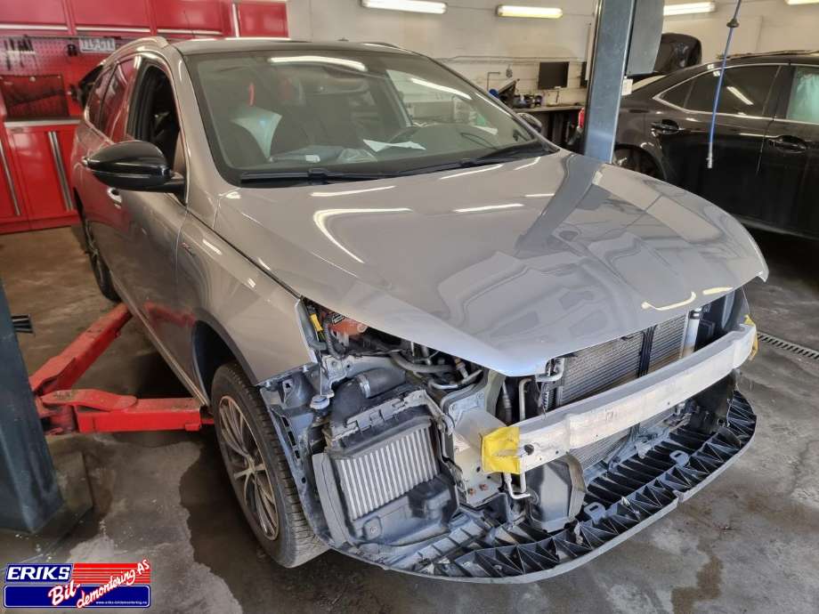 Peugeot 308 2013-2021 (Type II) delebil , Motorkode: HNY HNS, Girkassekode: 16 373 100 80