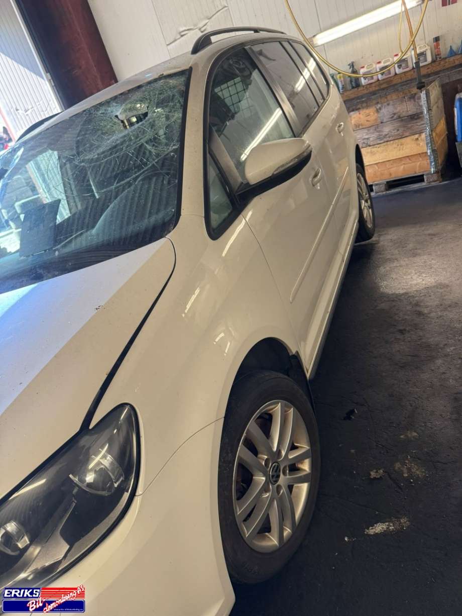 VW Touran, 2010-2015 (Type I, Fase 3) delebil , Motorkode: CFHC, Girkassekode: NJK