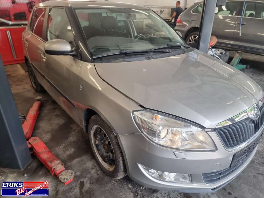 Škoda Fabia 2010-2014 (Type II, Fase 2) , Motorkode: CGPA, Girkassekode: