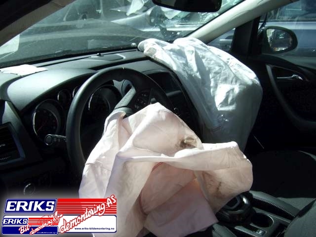Opel Astra J 2010-2015 , Motorkode: , Girkassekode: 