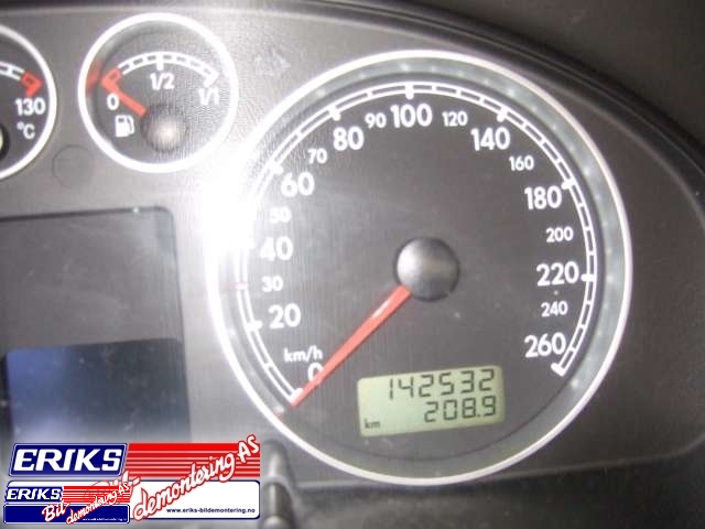 VW Passat 2001-2005 (B5,3BG) (B5,3BG), Motorkode: AWT, Girkassekode: 