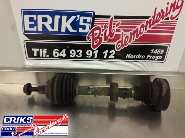 Drivaksel venstre foran, diesel/manuell til VW Passat 2005-2010 (B6) (B6) (3C0 407 271 AE|)