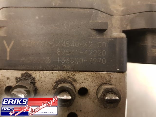ABS sentral til Toyota RAV4 2006-2009 (Type III, Fase 1)  (ADVICS|44540-42100|)