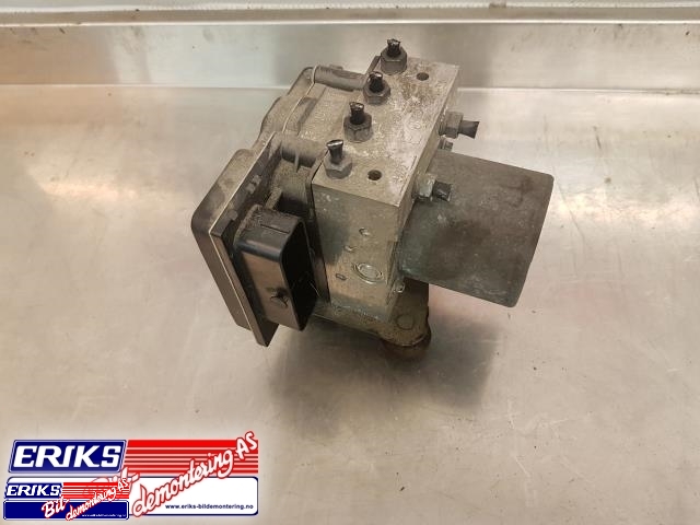 ABS sentral til Audi A4 2007-2014 (Type IV) (B8) (B8) (BOSCH|8K0 907 379 CG|8K0 614 517 GG|)