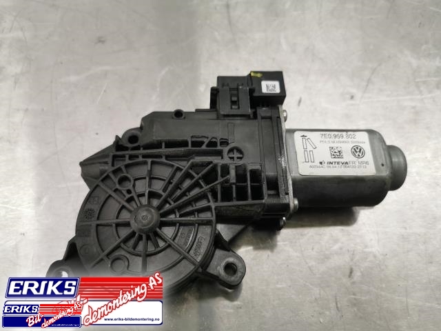 Ruteheis, kun motor, venstre foran til VW Transporter / Caravelle 2009-2015 (Fase 2) (T5) (T5) (INTERVA|7E0 959 802|)