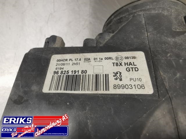 Frontlykt venstre halogen til Peugeot 5008 2010-2017 (Type I) (9682519180|)