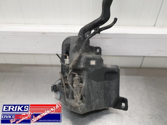 Spylertank foran til Mercedes B-Klasse, electric drive, 2014-2018 (W242) (W242)