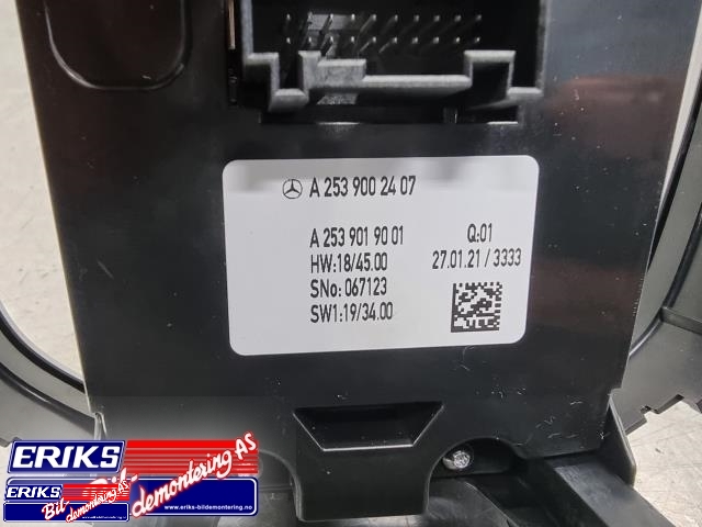 Bilstereo betjeningspanel til Mercedes EQC 2019-->>  (A2539002407|)