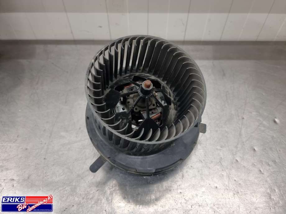 Varmeapparat motor til VW Caddy, 2015-2020 (Type III, Fase 3)  (VALEO|1K1 919 15E)