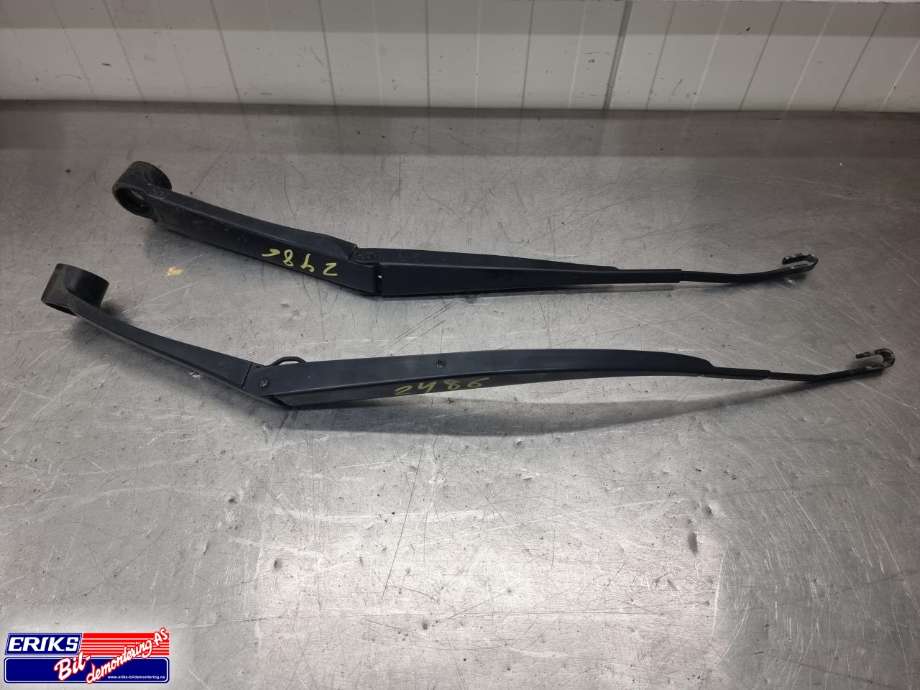 Viskerarmer frontrute til Kia Soul, 2014-2019 (Type II)